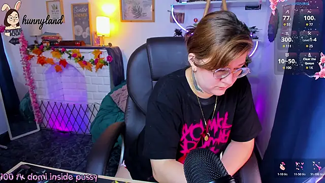 HunnyyLove online show from February 2026 02:59:02 PM