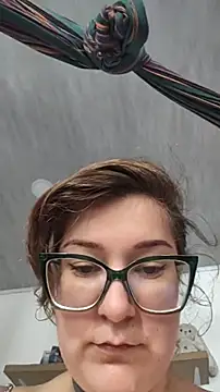 HunnyyLove online show from April 2026 05:06:02 PM