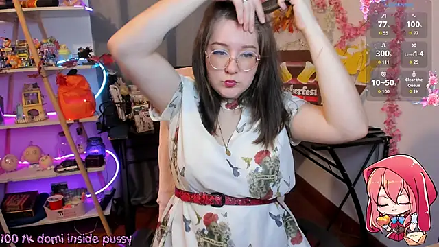 Snapshot of HunnyyLove chatting on September 2025 04:14:01 PM HunnyyLove online show from September 2025 04:14:01 PM