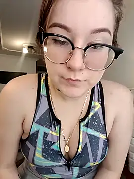 Snapshot of HunnyyLove chatting on February 2025 05:53:02 PM HunnyyLove online show from February 2025 05:53:02 PM