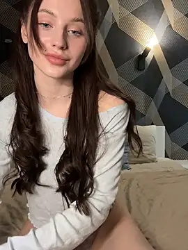 Snapshot of Camilla_Railian chatting on March 2025 03:22:02 PM Camilla Railian online show from March 2025 03:22:02 PM
