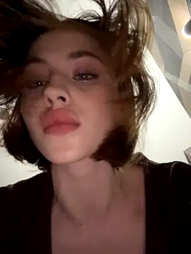 Snapshot of Camilla_Railian chatting on October 2025 10:32:01 PM Camilla Railian online show from October 2025 10:32:01 PM