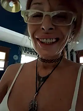 FrozenWaffle online show from May 2026 03:06:01 PM