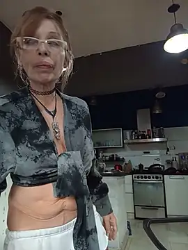 FrozenWaffle online show from May 2026 07:01:02 PM
