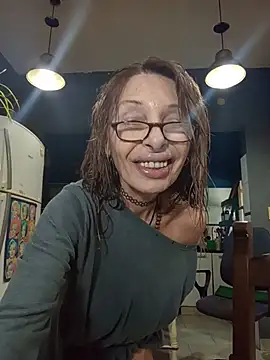 Snapshot of FrozenWaffle chatting on July 2026 05:47:01 PM FrozenWaffle online show from July 2026 05:47:01 PM
