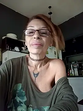 FrozenWaffle online show from April 2026 04:20:02 PM