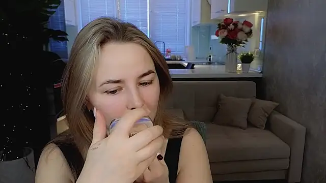 Mira Mermayd online show from March 2026 01:33:02 AM