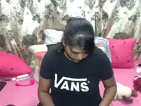 Snapshot of indian_glitter chatting on September 2025 05:53:02 PM indian glitter online show from September 2025 05:53:02 PM