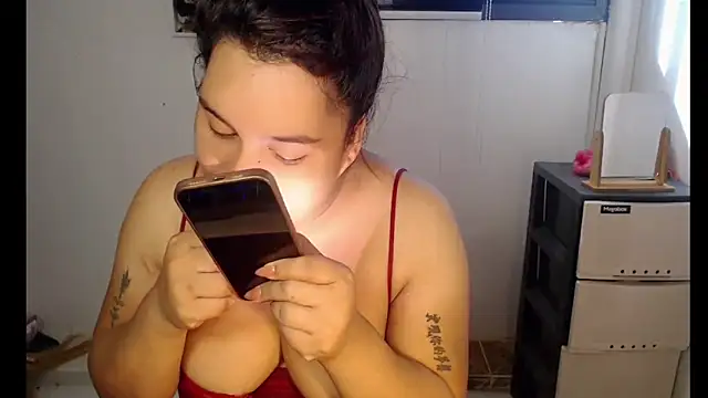 Hardcore Tgirl online show from April 2026 12:01:01 AM