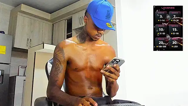 YeremiBrowm online show from November 2025 07:40:01 PM