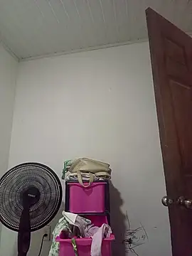 Snapshot of Karmakuro chatting on March 2026 04:12:02 AM Karmakuro online show from March 2026 04:12:02 AM