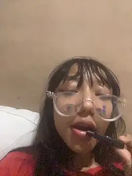 Snapshot of Karmakuro chatting on December 2025 02:38:01 AM Karmakuro online show from December 2025 02:38:01 AM