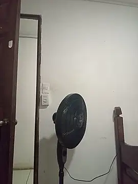 Snapshot of Karmakuro chatting on February 2026 01:49:02 AM Karmakuro online show from February 2026 01:49:02 AM