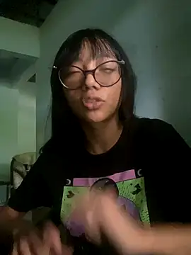 Karmakuro online show from September 2025 07:58:02 PM