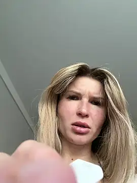 AngelMiaM online show from April 2026 02:42:02 PM