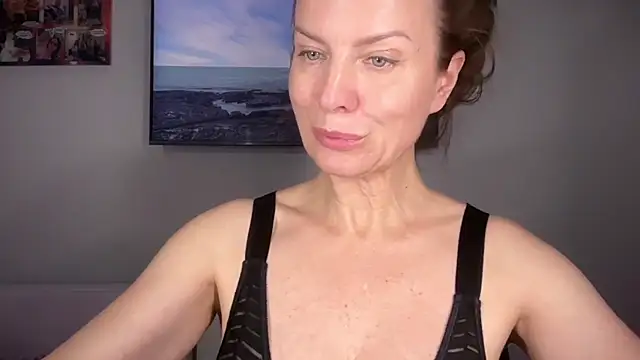 RachellAmazing online show from July 2026 06:49:02 PM
