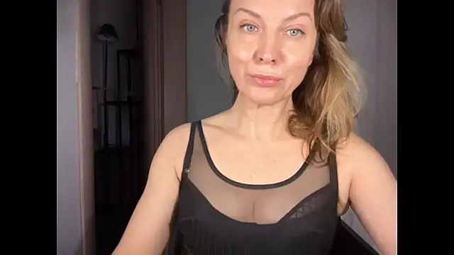 RachellAmazing online show from January 2026 07:34:01 PM