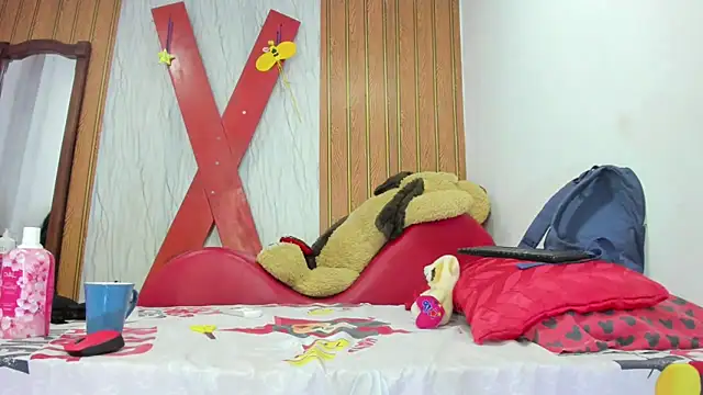 Lunastar02 online show from May 2026 01:58:02 PM