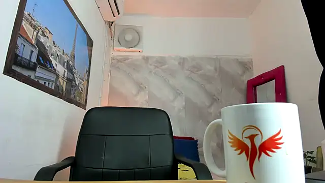 Lunastar02 online show from March 2026 02:04:01 PM