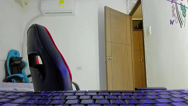 Lunastar02 online show from February 2026 01:35:02 PM