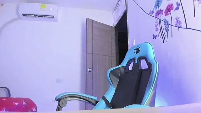 Lunastar02 online show from March 2026 04:07:02 AM