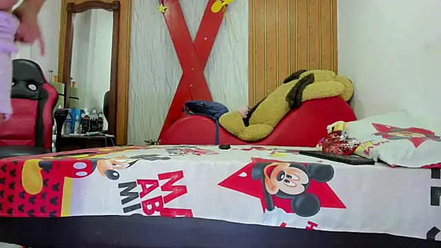 Lunastar02 online show from April 2026 01:53:02 PM