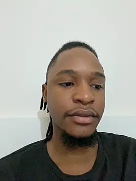 Snapshot of finefinance chatting on November 2025 06:03:02 AM finefinance online show from November 2025 06:03:02 AM