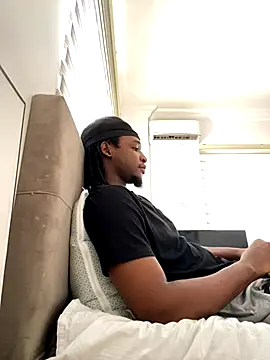 Snapshot of finefinance chatting on November 2025 06:50:02 AM finefinance online show from November 2025 06:50:02 AM