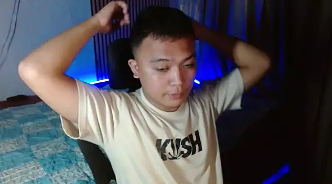 Snapshot of xsweetasian69x chatting on January 2025 05:02:01 PM xsweetasian69x online show from January 2025 05:02:01 PM