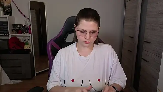 TinniAngel online show from February 2026 05:54:02 PM