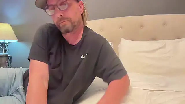 Snapshot of RyanRitchie chatting on November 2025 05:22:02 AM RyanRitchie online show from November 2025 05:22:02 AM