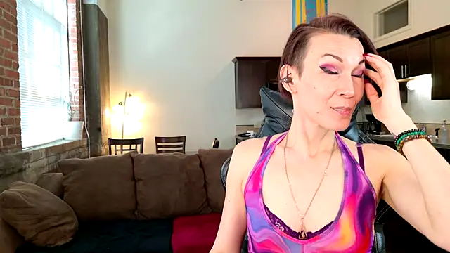 EveEnigma online show from March 2025 03:29:02 PM