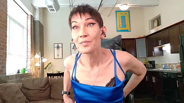 EveEnigma online show from January 2026 06:35:02 PM