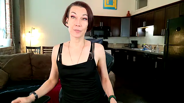 EveEnigma online show from March 2025 12:34:01 PM