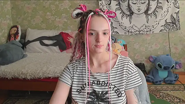 Cutie Adelia online show from June 2026 12:37:02 PM