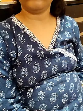 Diya 143 online show from November 2025 07:07:02 PM