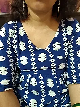 Snapshot of Diya_143 chatting on May 2026 06:20:02 AM Diya 143 online show from May 2026 06:20:02 AM