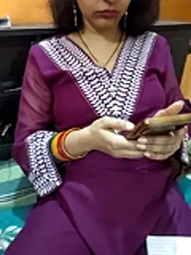 Diya 143 online show from March 2026 04:40:01 PM