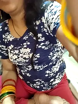 Snapshot of Diya_143 chatting on May 2026 08:02:02 AM Diya 143 online show from May 2026 08:02:02 AM
