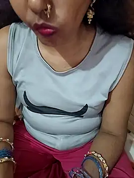 Snapshot of Diya_143 chatting on June 2026 07:02:01 PM Diya 143 online show from June 2026 07:02:01 PM