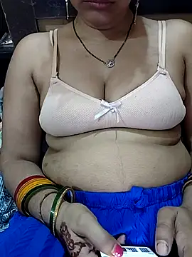 Snapshot of Diya_143 chatting on May 2026 07:12:02 PM Diya 143 online show from May 2026 07:12:02 PM