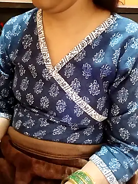 Diya 143 online show from November 2025 07:45:01 AM