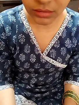 Diya 143 online show from November 2025 08:19:02 AM