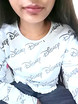 Snapshot of Nupur_69 chatting on December 2024 10:47:02 PM Nupur 69 online show from December 2024 10:47:02 PM