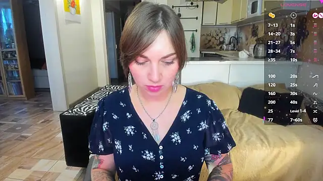 StacyTigerr online show from January 2026 10:20:02 AM