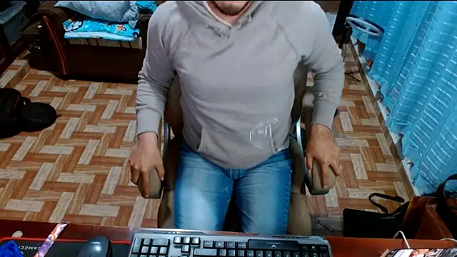 HefestoCam online show from December 2024 05:43:01 AM