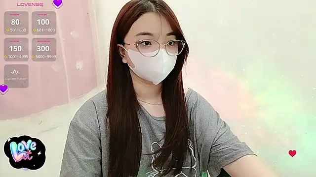 Snapshot of littlecn chatting on October 2025 11:39:02 PM littlecn online show from October 2025 11:39:02 PM