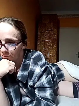 Dettybitch40 online show from October 2025 08:53:02 PM