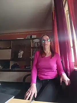 Dettybitch40 online show from April 2026 01:45:02 PM