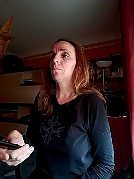 Dettybitch40 online show from October 2025 08:01:02 AM